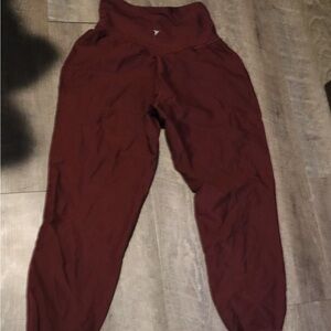 Old Navy Women's High-Rise Maroon Joggers